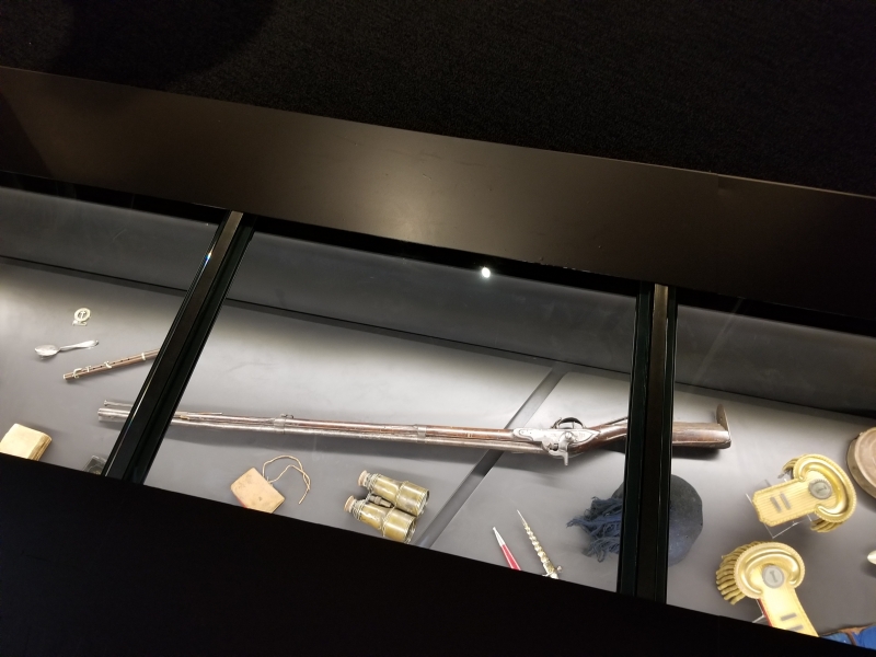 A display under your feet showcases items found on the battlefield, left behind by soldiers on both sides. 