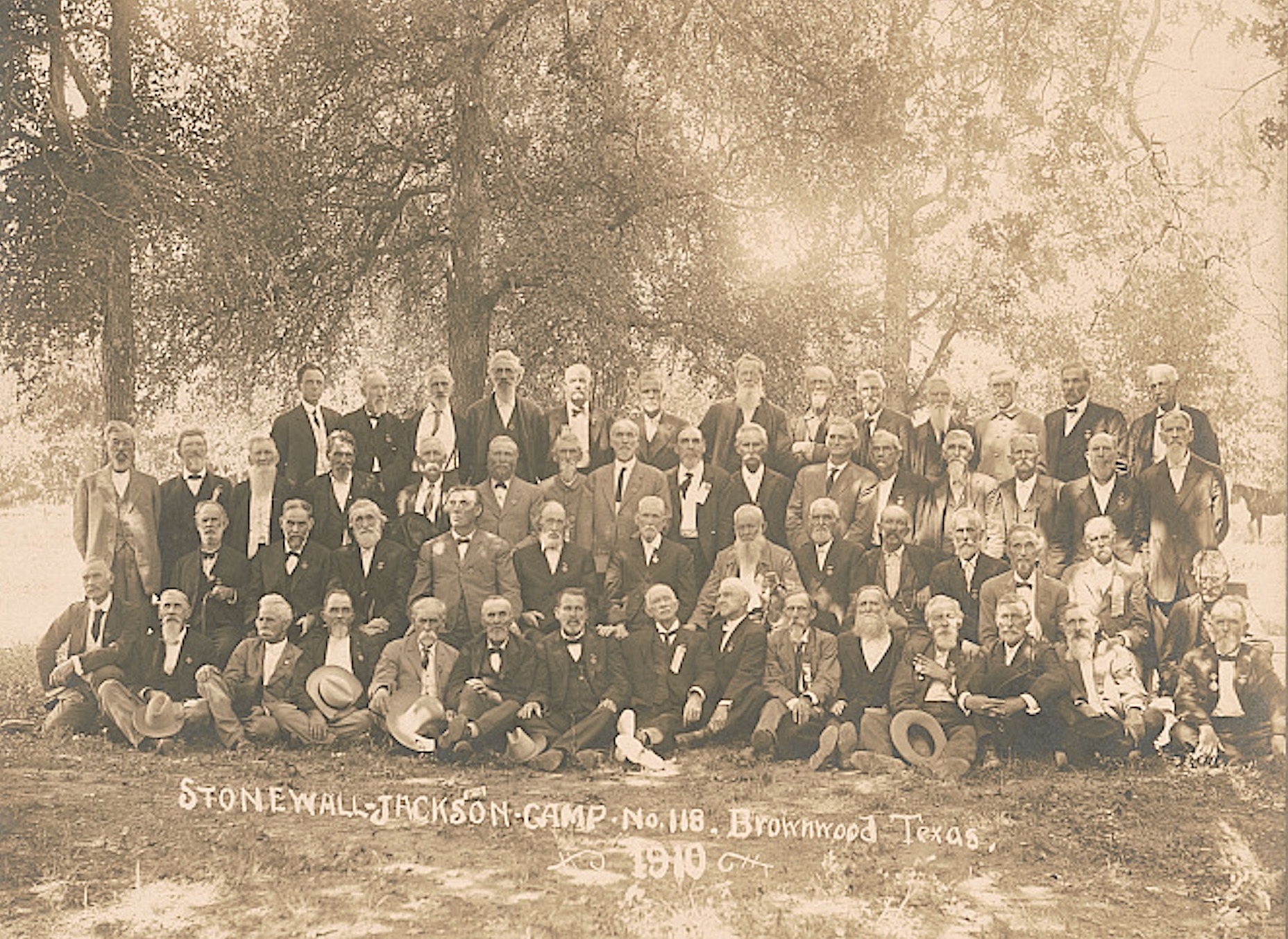 UCV members from Stonewall Jackson Camp No. 118 gather in Brownwood, Texas, in 1910.
