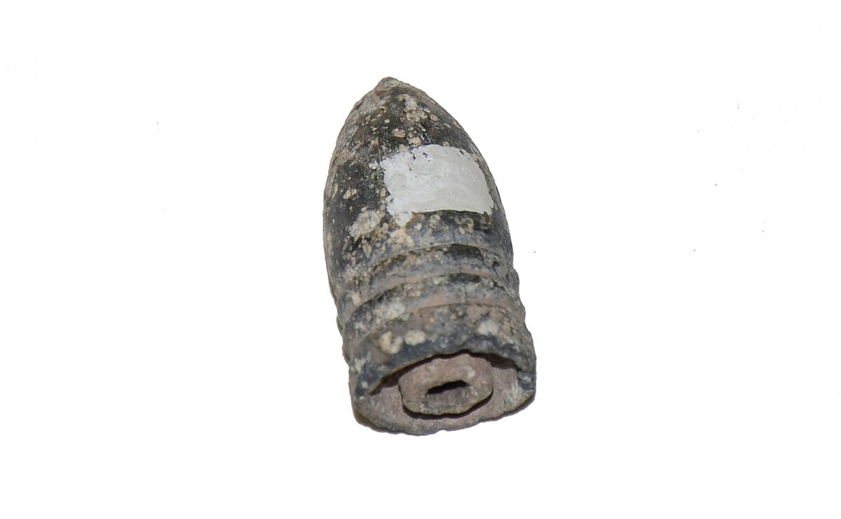 A Gardiner explosive shell