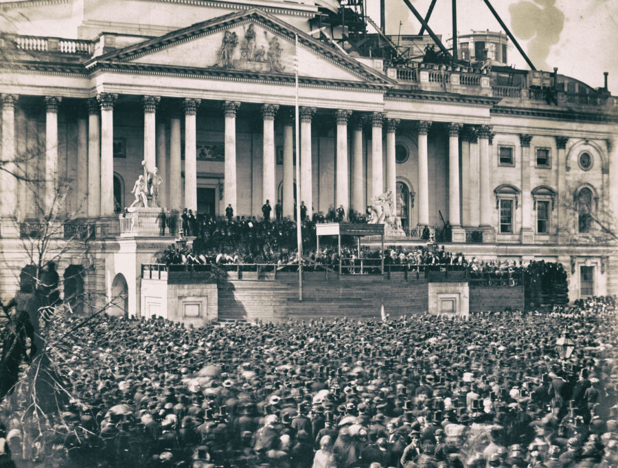 Crowd gathered for inauguration of President Abraham Lincoln on March 4, 1861.